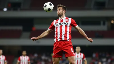 James Clarke's 71st-minute stunner rescues a point for Derry City against St Patrick's Athletic in a 1-1 draw at Richmond...