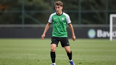 St Patrick's Athl. star Kian Leavy suffers freak injury in League of Ireland Premier Division match against Derry City...